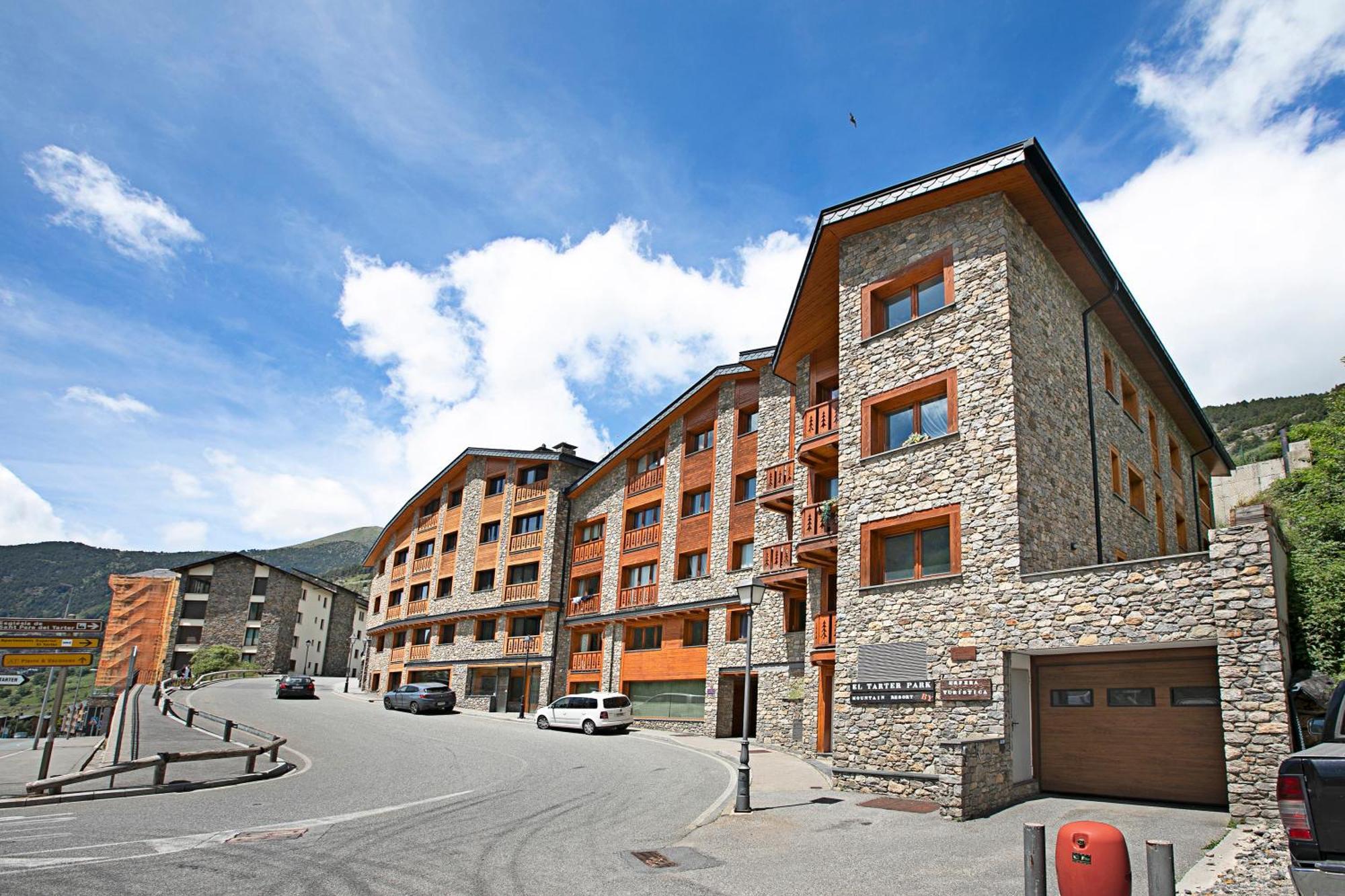 Andorra Friends' - Happy *